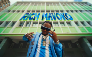 Rich Mavoko – Mtaa (Video)