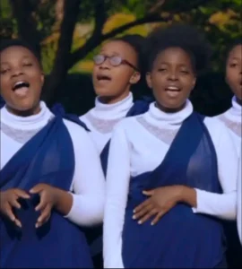 Sakina SDA Youth Choir – Msifadhaikeni