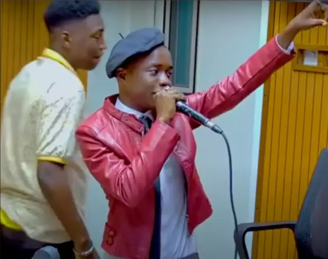 Dogo Paten – Sikupendi (LIVE)
