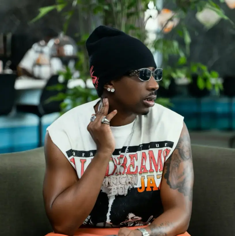 Jux – Majo